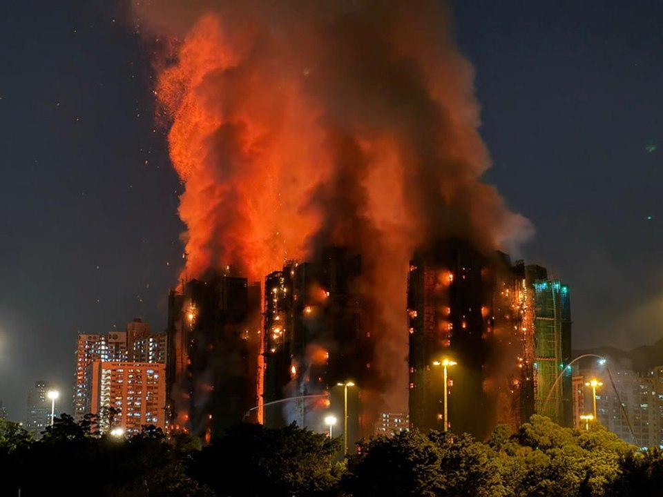 Incendio en Hong Kong deja al menos cuatro personas muertas