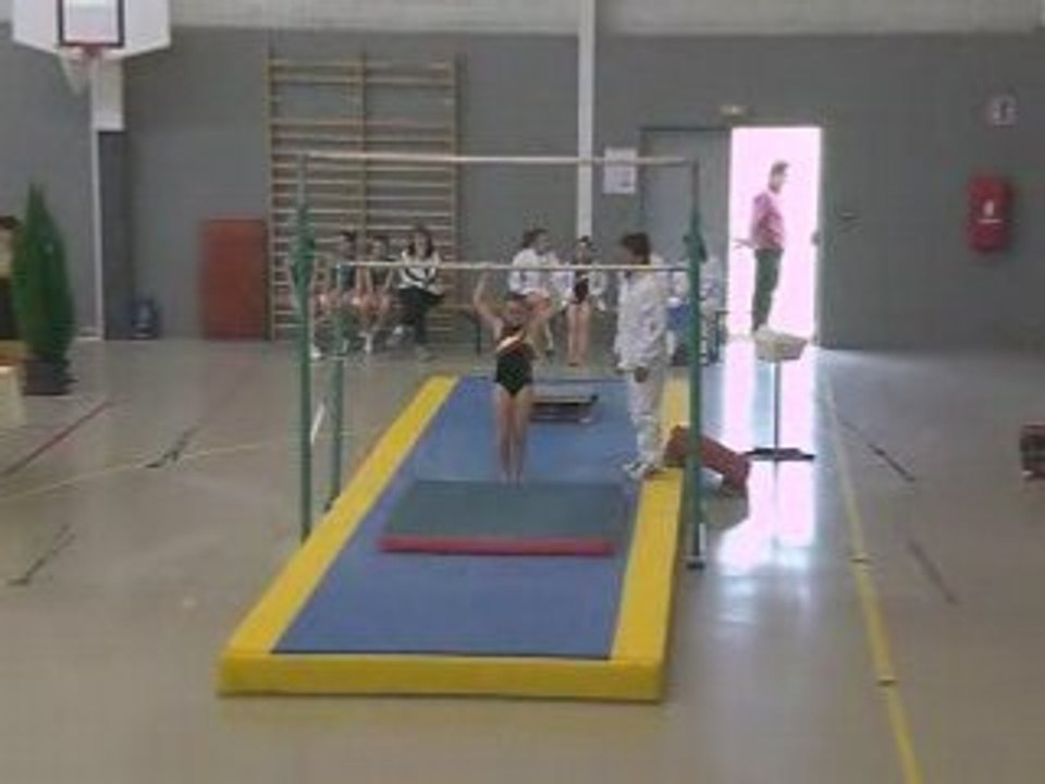 Ludivine barres final de zone rouen 08 uscgym crepy criteriu