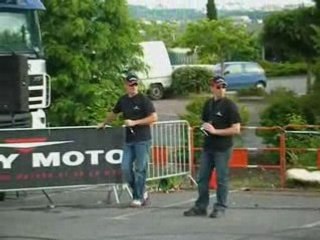 Mickou stunt dafy moto