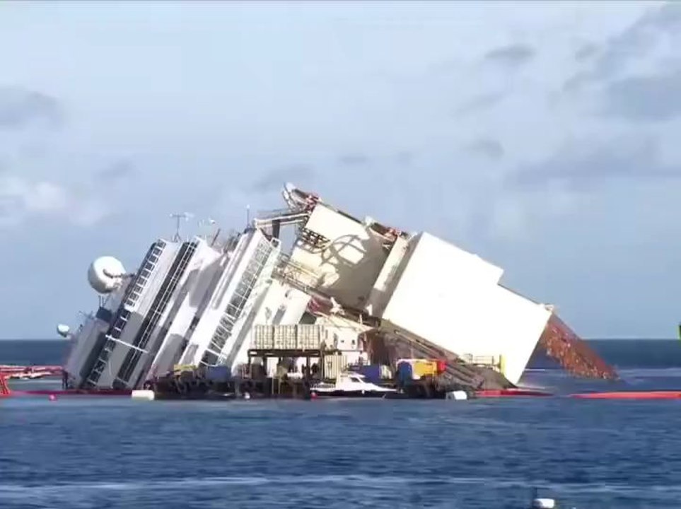 remise a flots  du Costa Concordia en mer Méditerranée, où il devait relier Civitavecchia à Savone. L’accident survient dans la soirée du 13 janvier 2012 , au large de l’île de Giglio.  Trente-deux personnes périssent dans le naufrage.
