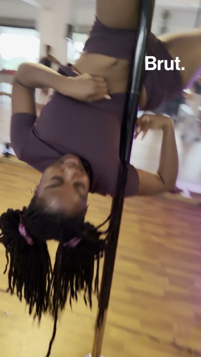 Cours de pole dance avec Maheni
