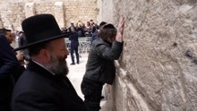 Javier Milei visita el Muro de las Lamentaciones en Jerusalén