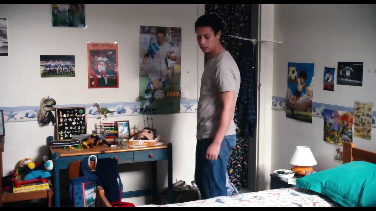 Zwischen uns das Meer | movie | 2025 | Official Trailer