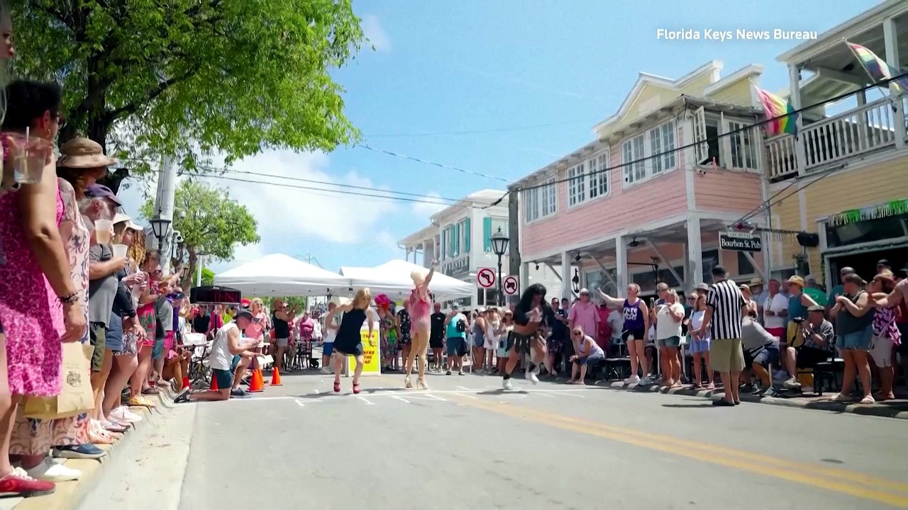 Florida drag queens strut and sprint in heels at annual 'Drag Race'