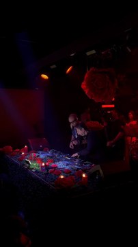 Two DJs, one crazy night 🎧🔥Back-to-back sets, energy going wild.The crowd never stops moving 💥