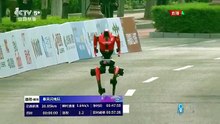 REVOLUÇÃO DA MÁQUINAS?! Robô quebra melhor marca humana em meia-maratona