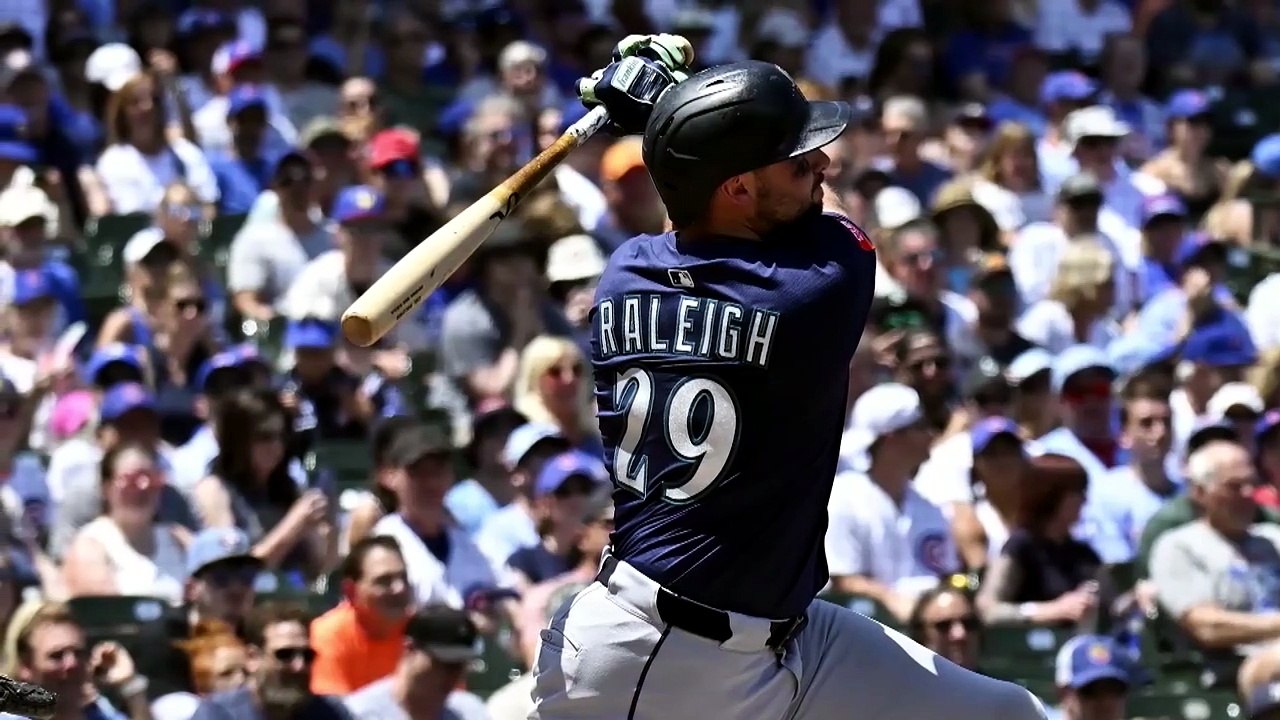 Cal Raleigh, Mariners Off to Slow Start: Concern or Rough Patch?