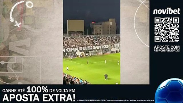 Torcida do Santos protesta após derrota na Vila Belmiro