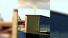 Tornado? Nuvem em forma de funil no céu de Cascavel assusta e impressiona moradores