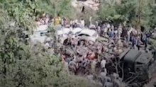 जम्मू हादसा: पहाड़ से गिरी यात्रियों से भरी बस, 16 की जान गई