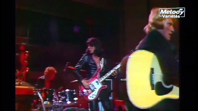 1974 - Johnny Hallyday - “Trop Belle Trop Jolie” dans “Domino” (1ère Chaîne, 7 Mars)