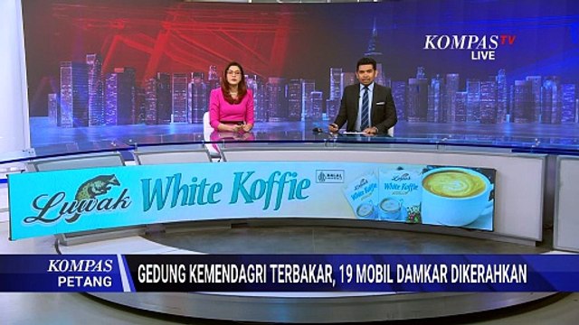 Kebakaran Gedung Kemendagri di Jakarta Selatan, 19 Mobil Damkar Diterjunkan