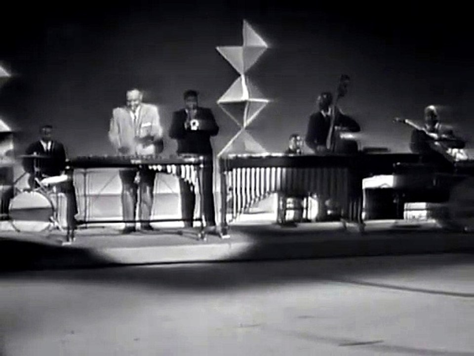 Lionel Hampton interpretando "It Don't Mean A Thing (If It Ain't Got That Swing)" en el programa de Ed Sullivan