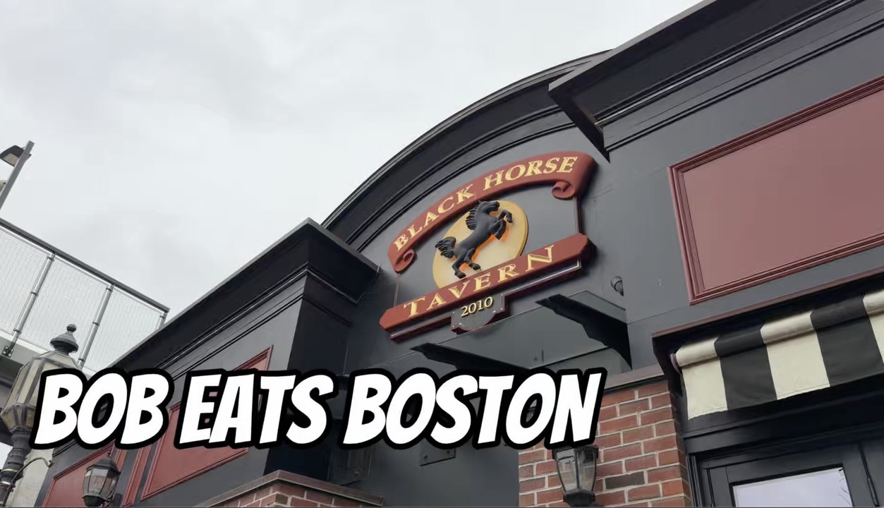 Bob Eats Boston - Black Horse Tavern, Winchester