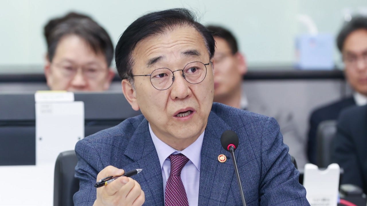 정부·항공사 간담회..."5월부터 공항 사용료 납부 유예" / YTN