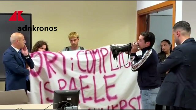 Gasparri contestato all'Università di Firenze: Nessun problema, ma basta intolleranza