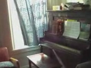 Fantôme qui joue du piano