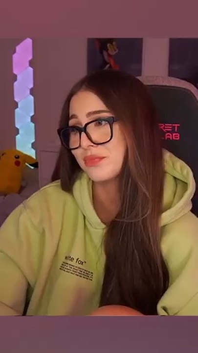 That was not… my intention 💀🤚🏼 #twitchstreamer #twitchmoments #jokes #texttospeech #twitchclips #twitch #react #gamergirl #tts #pickupline #funny