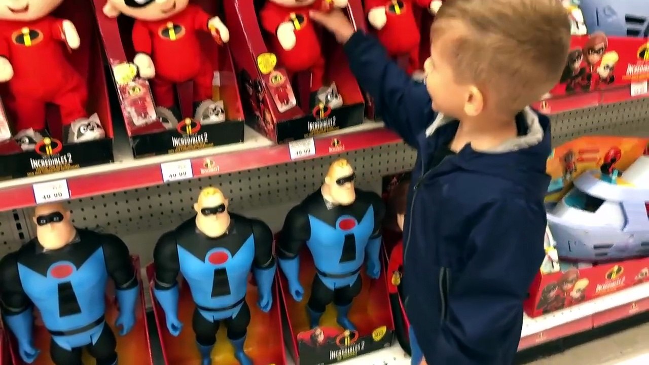 Driving Parents Car to ToysRUs _ Toy Hunt _ CAT Excavator Unboxing