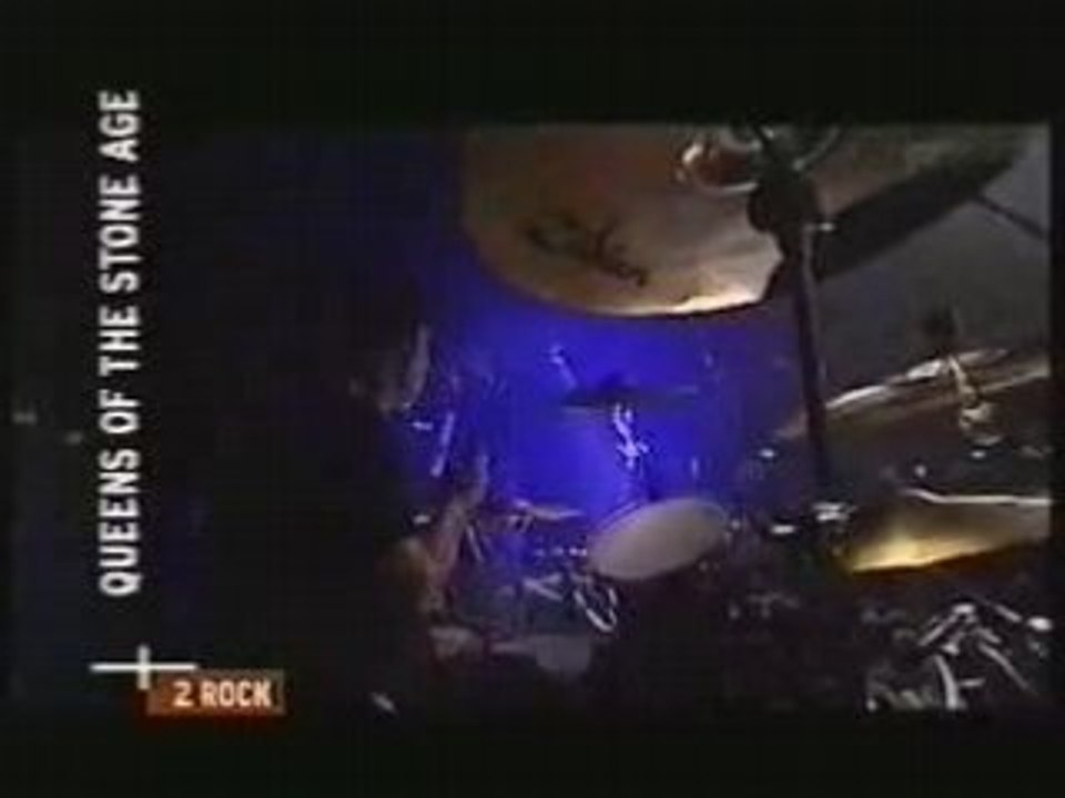 QOTSA - 09 You can't quit me baby part 1 Dusseldorf 2000