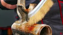 Restoration of a really old and rusty meat grinder! 🔧🔩