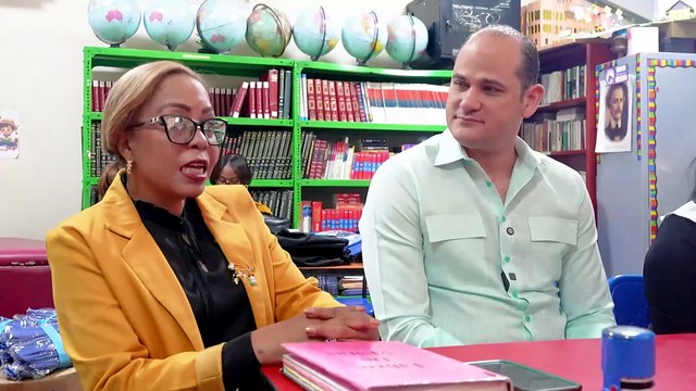 INABIE entrega útiles escolares a estudiantes afectados por lluvias