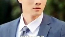 《病嬌秦少的溫柔淪陷》(上)渣男婚前出軌繼妹，她不慌不忙嘴角帶笑「既然妹妹喜歡垃圾，那就送你了」隨後轉身嫁給渣男那個坐在輪椅上的癡傻大哥，人人說她自討苦吃，從一個火坑跳另一個火坑，但婚後她細致入微照顧他直到痊愈，被他捧在手心裏寵