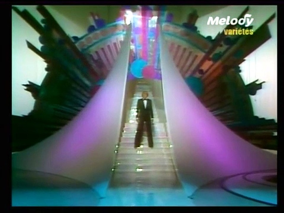 1974 - Johnny Hallyday - “Prends Ma Vie” dans “Top à Mireille Mathieu” (2ème Chaîne, 30 Mars)