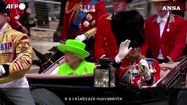 Re Carlo onora l'adorata mamma nel centenario della nascita di Elisabetta