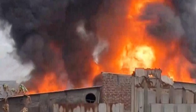 Bhiwandi: Massive Fire Erupts at Oil Warehouse, Panic in Area