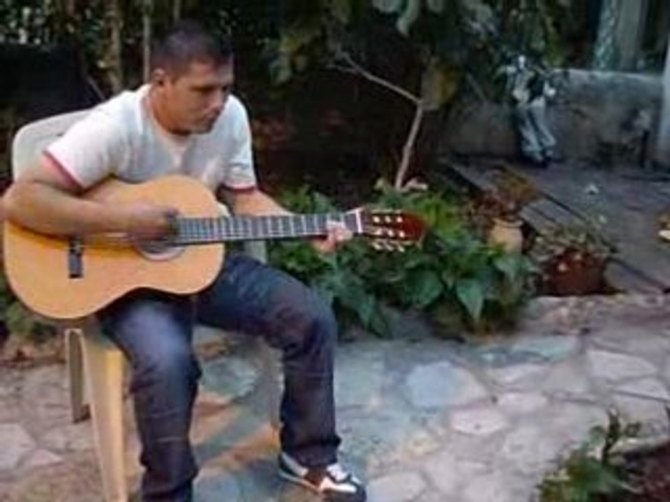 Titou ou le faux guitariste