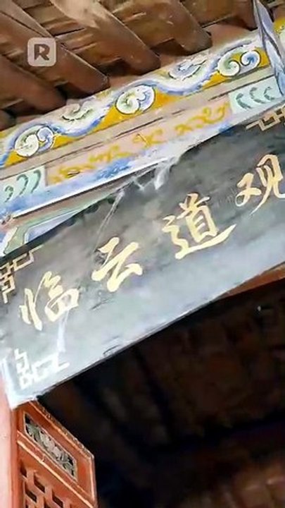 ¡Tu niña quiere dinero!