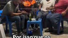 Passando álcool na mão pra desinfetar, mas aí vem os amigos... 🔥🔥🔥🔥 #omelhorsoaoscomentarios #engraçado #engraçados #comentarios #comentários