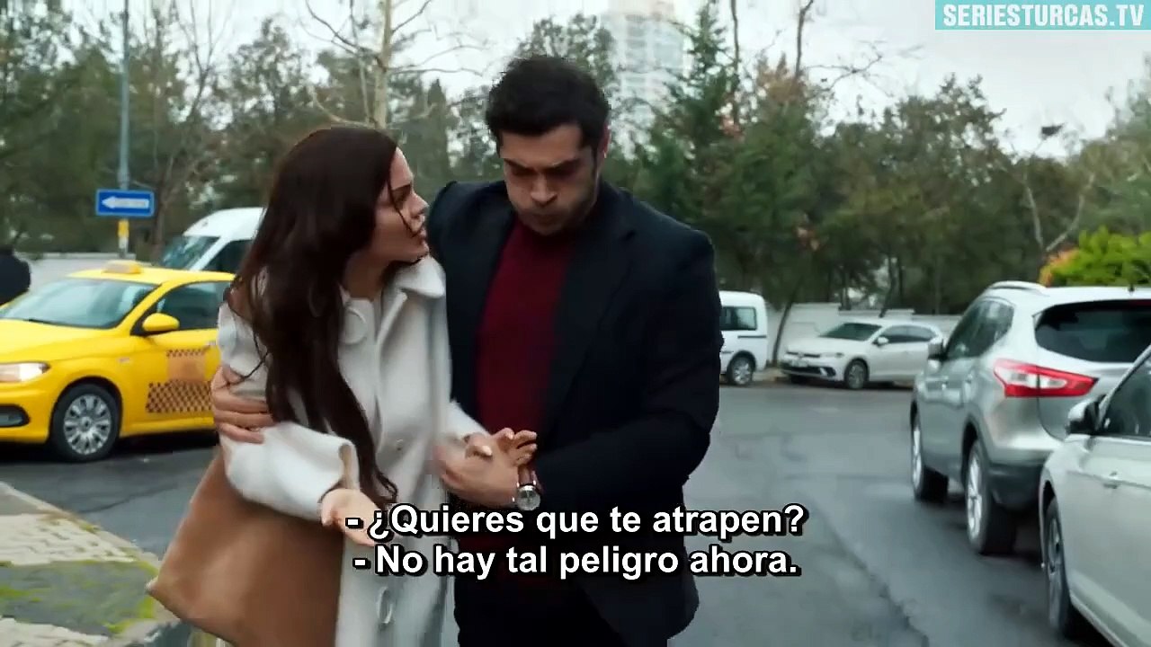 Sahtekarlar Capítulo 17 | Los Estafadores | Novela Turca en Español