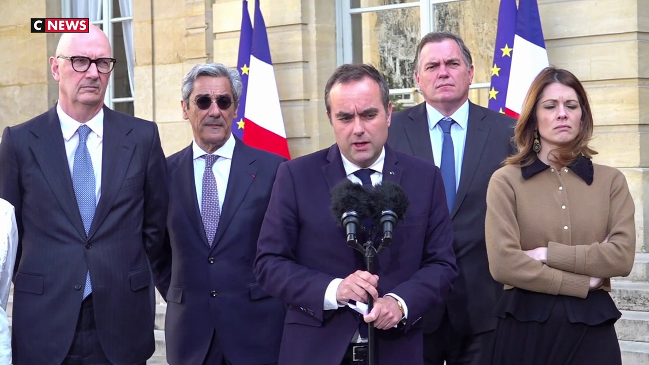 Face au coût de la guerre, le gouvernement annonce des milliards d'économie