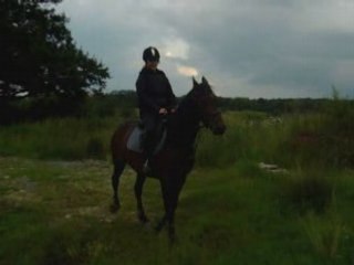 Quita s'entraine à la cabriole