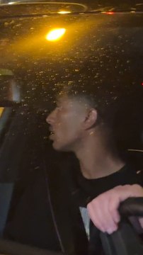 Locura total a la salida de Bellingham del Bernabéu