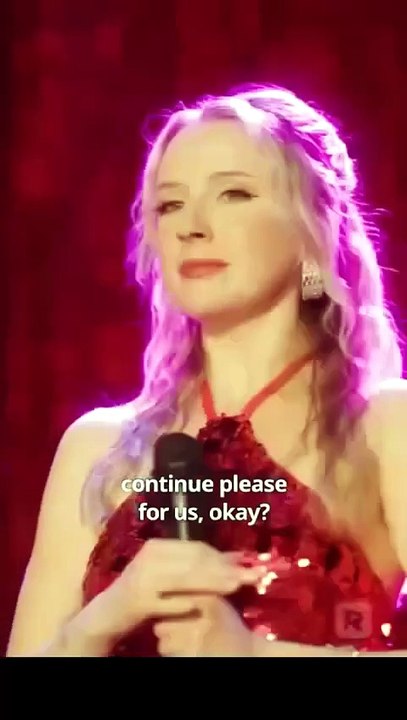 Mic Drop Diva 💕 💕 💕