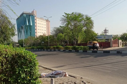 Rajasthan Weather : गुलाबी नगर में दिन में गर्मी के तीखे तेवर, तापमान चढ़ने से झुलसाने वाली गर्मी का दौर