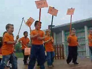 FETE ECOLE ANGELINE 2008