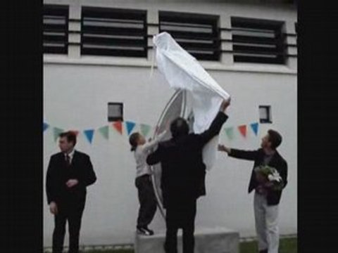 Inauguration de la sculpture des 50 ans de Familles Rurales