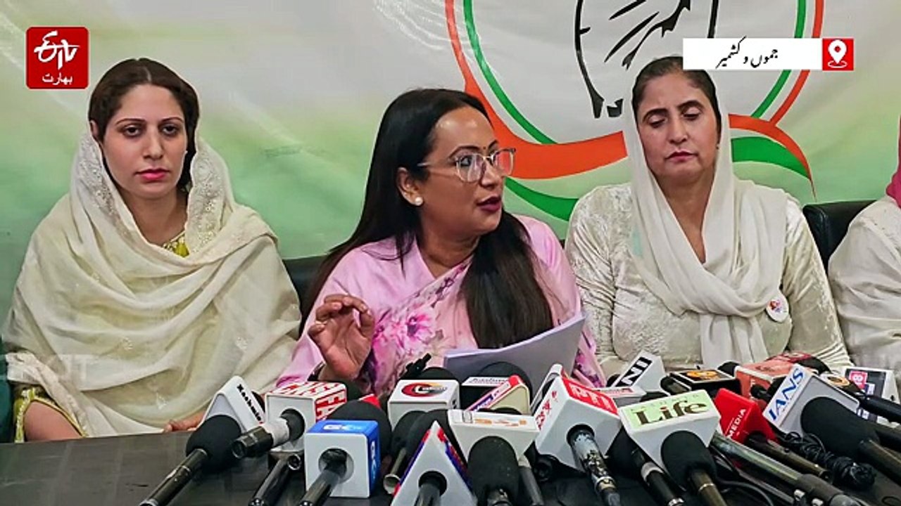 حکومت نے ذاتی مفاد کے لیے خواتین کو ڈھال بنایا،...