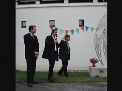 Inauguration de la sculpture des 50 ans de Familles Rurales