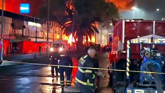 Infierno en el Mercado de Sonora incendio arrasa con decenas de puestos y moviliza a bomberos de toda la CDMX