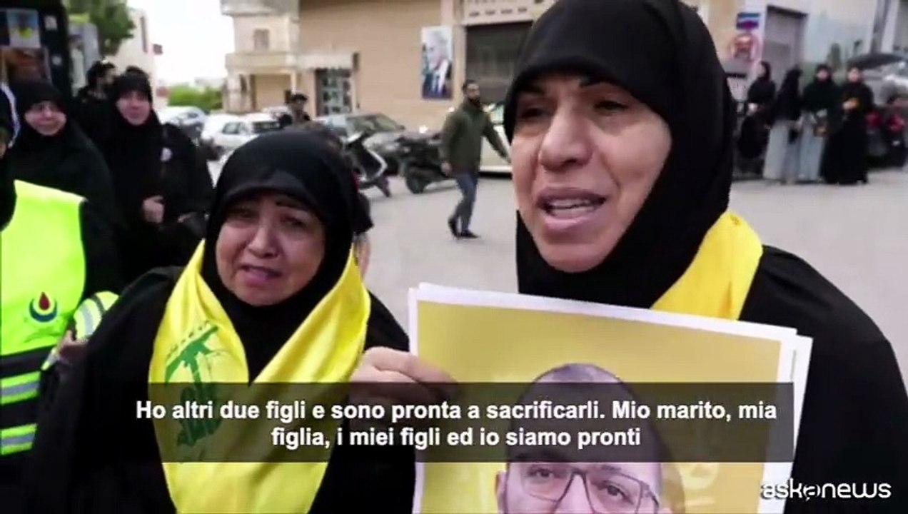 Funerale di massa delle vittime Hezbollah nel sud del Libano