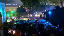 Demo di Kantor Gubernur Kaltim Ricuh, Polisi Pukul Mundur Massa