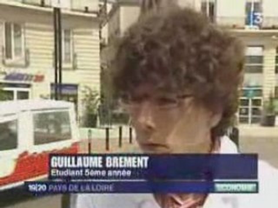 Flash Mob Pharmaciens Nantes 28 Mai 2008 France 3