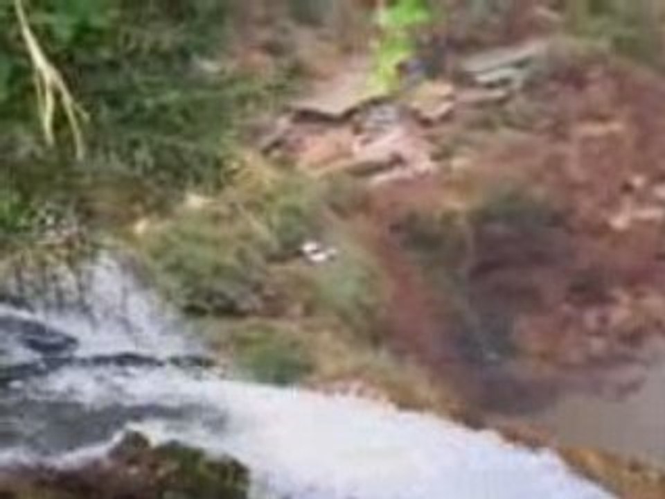Cascade DOUZOUD Video Web