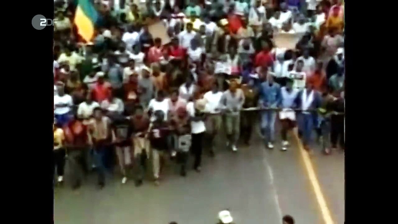 Belacht verspottet doch heute kehren seine Raketen an den Start zurueck und parken im Rueckwaertsgang ein - Elon Musk