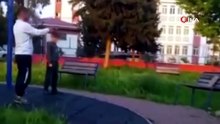 Parkta çocuğa oyuncak silahla atış talimi büyük tepki aldı